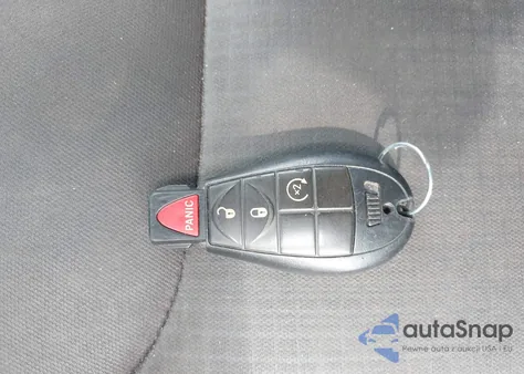 2017 Jeep Cherokee Latitude 4X4 z USA, uszkodzony, nr VIN 1C4PJMCB2HW512805